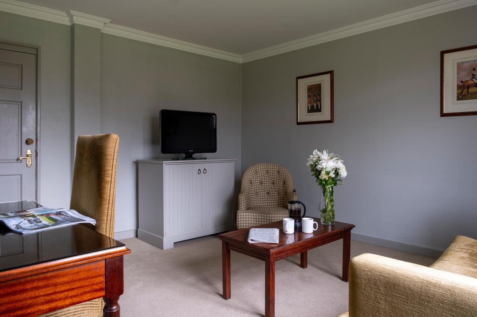 Whately Hall Hotel 3*